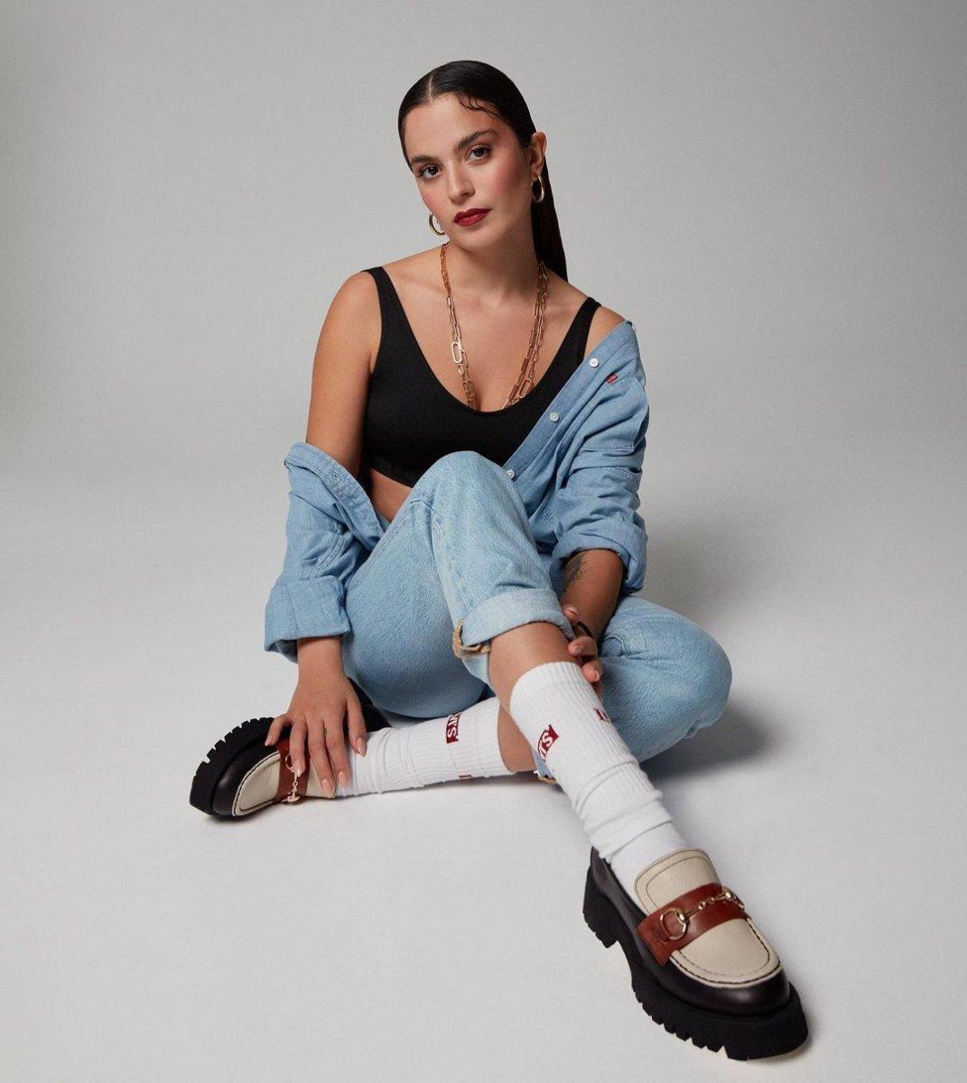 Aslı Bekiroğlu'ndan rol arkadaşına saygısız hareket