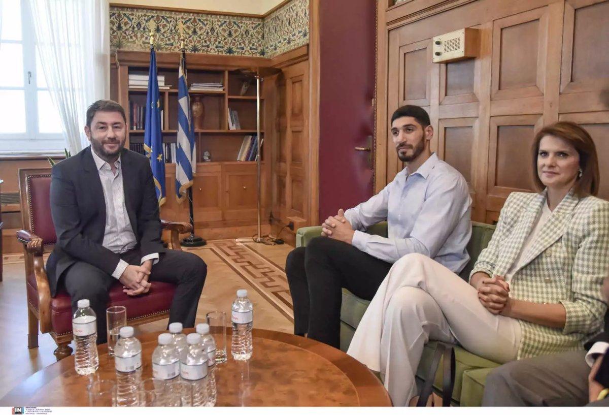 Enes Kanter, Yunanistan Başpiskoposu İeronimos ve siyasetçilerle görüştü