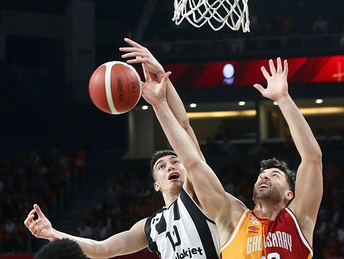 Beşiktaş, potada Galatasaray'ı mağlup etti