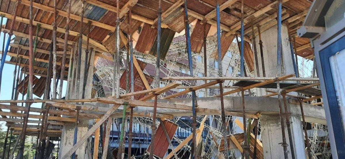 Balıkesir'de inşaat çöktü: 5 işçi yaralandı