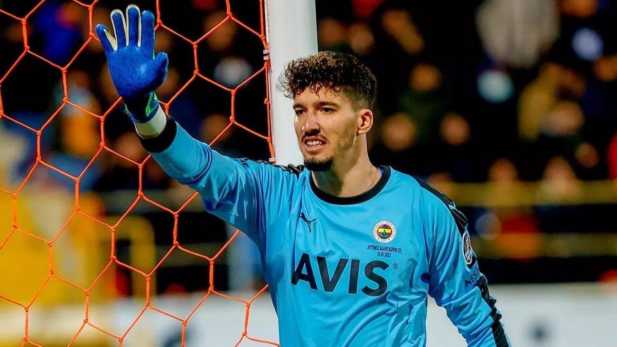 Fenerbahçe'de 4 isme yeni sözleşme