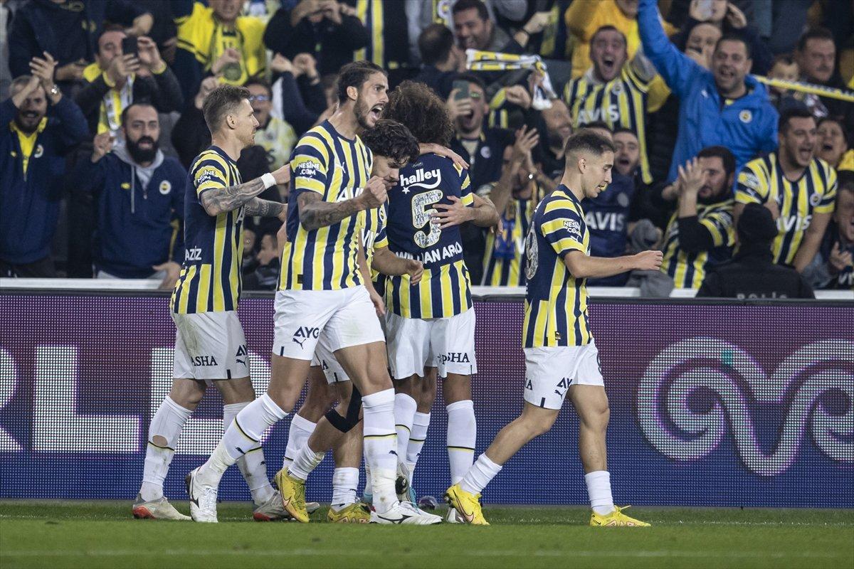 Fenerbahçe, Başakşehir'i mağlup etti
