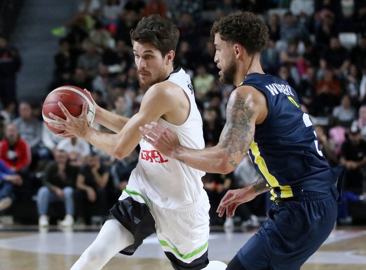 Fenerbahçe, Manisa BB'yi farklı geçti