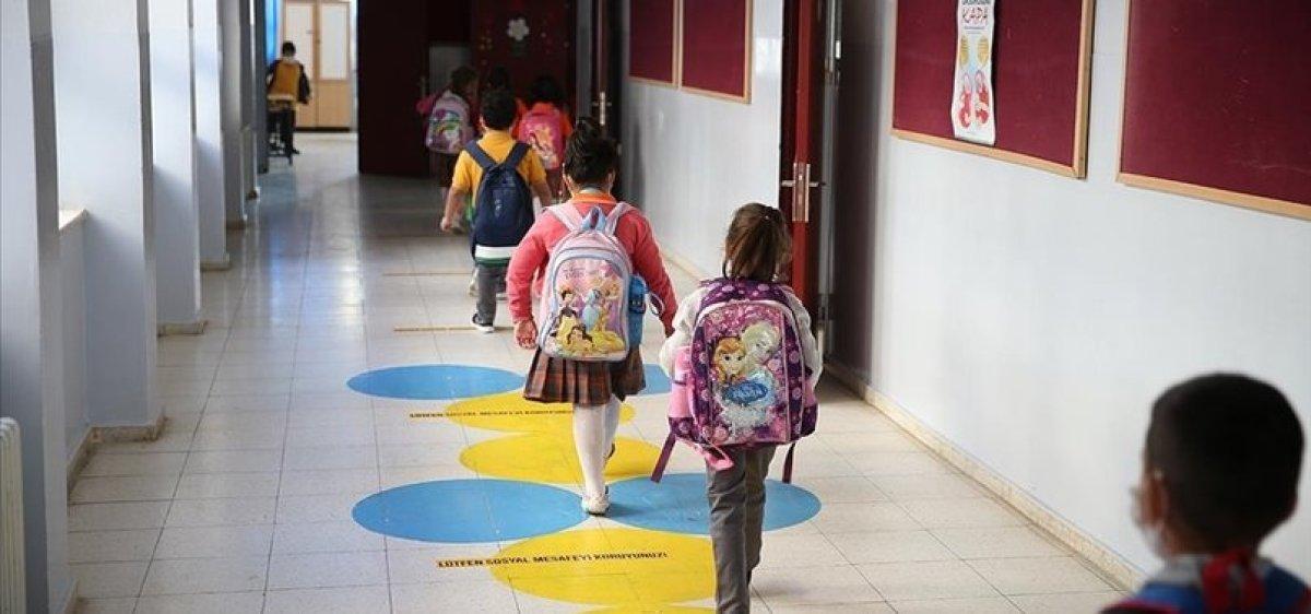 15 tatil (sömestr tatili) ve ara tatil ne zaman? 2022 - 2023 MEB takvimi!