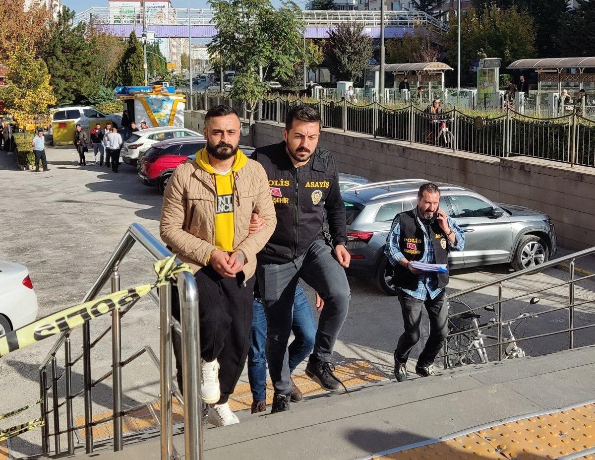 Eskişehir'de 2 akrabasının evlerini kundaklayan şahıs yakalandı