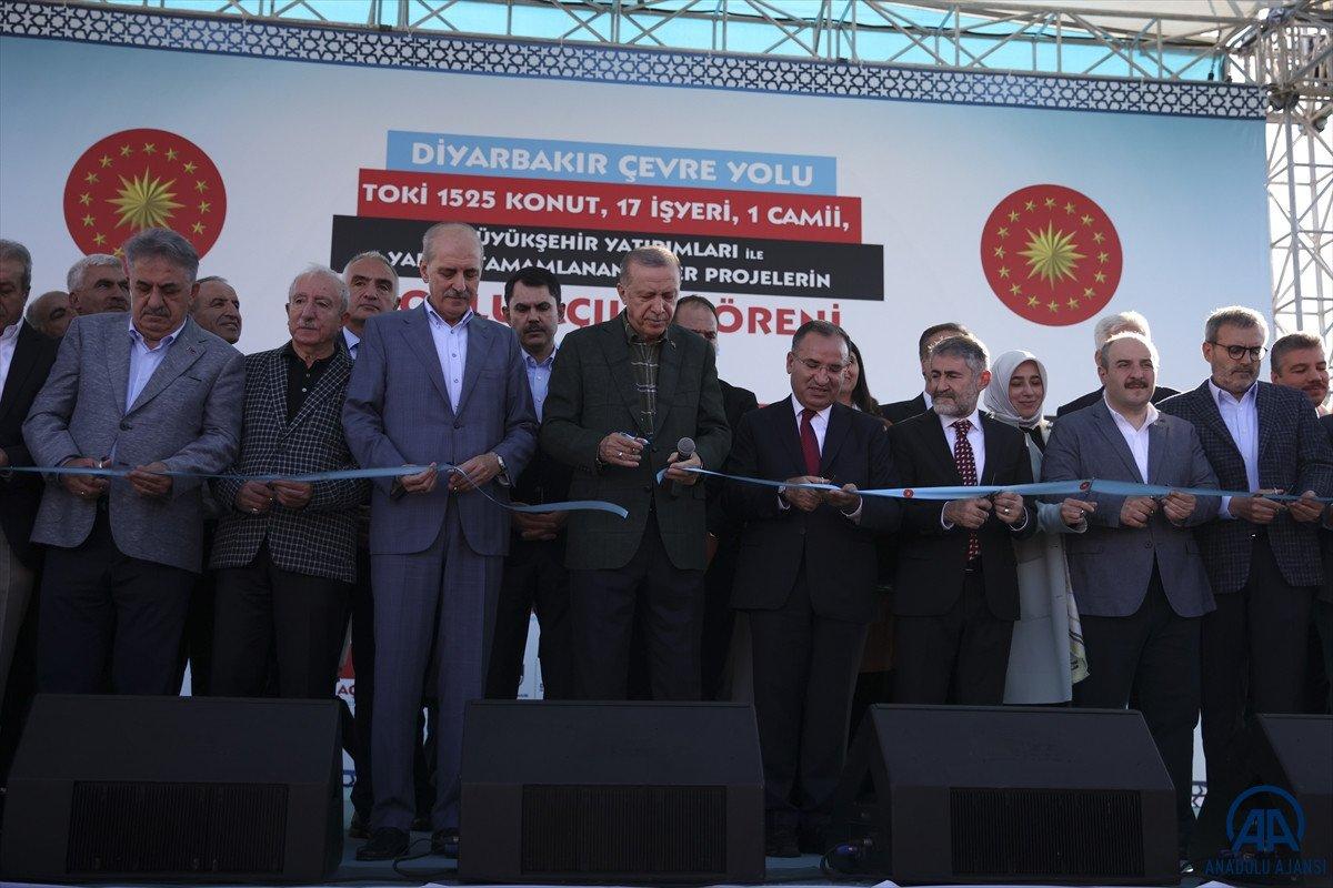 Cumhurbaşkanı Erdoğan, Diyarbakır'da toplu açılış töreninde konuştu