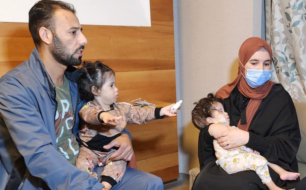 Ameliyatla ayrılan siyam ikizleri, taburcu edildi