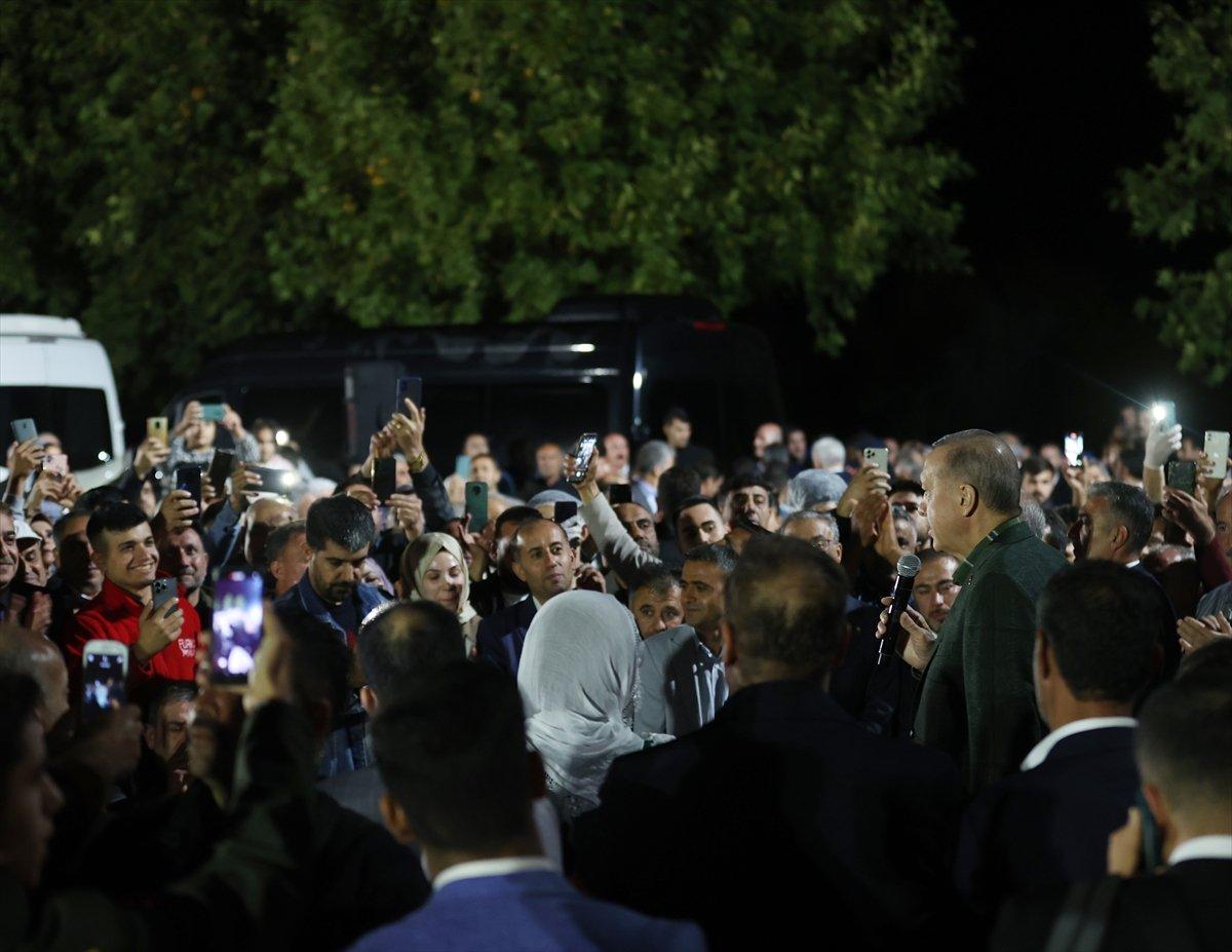 Cumhurbaşkanı Erdoğan, ATAK pilotlarını selamladı