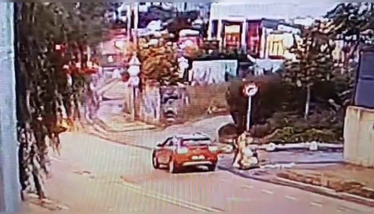 Kağıthane'de, laf attığı kardeşleri darbeden saldırgan tutuklandı