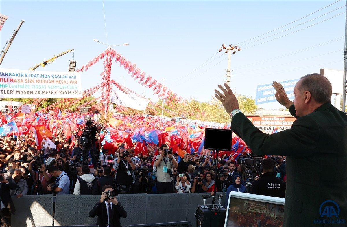 Cumhurbaşkanı Erdoğan, Diyarbakır'da toplu açılış töreninde konuştu