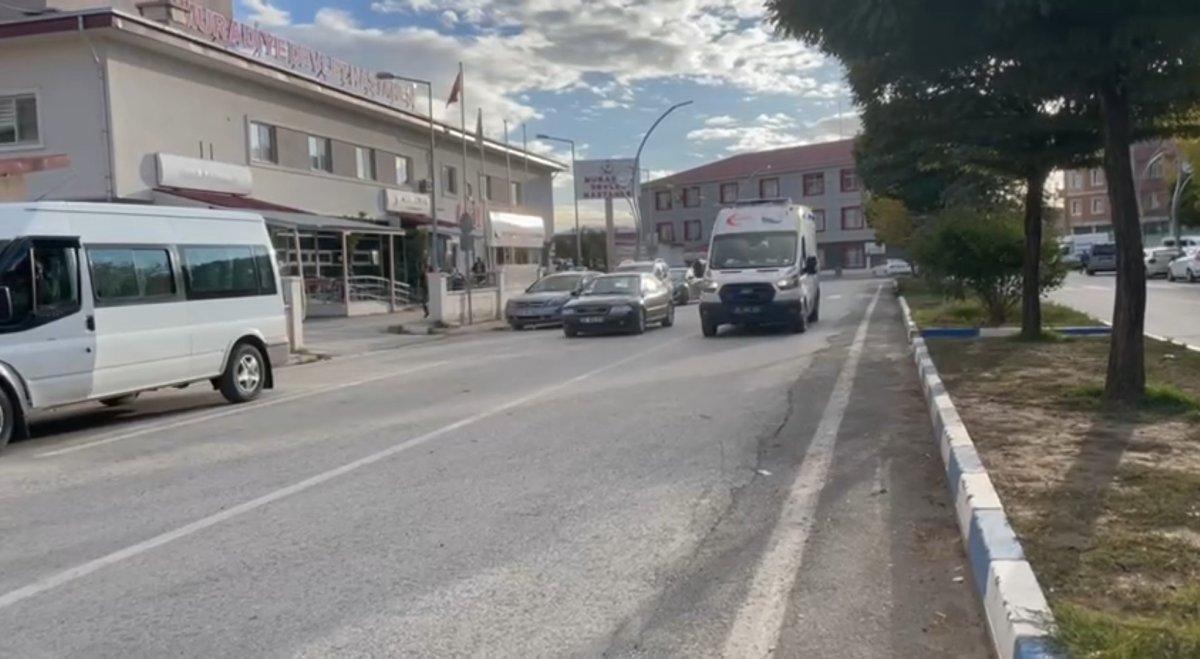 Van'da ekmek pişiren kadın tandıra düşerek can verdi