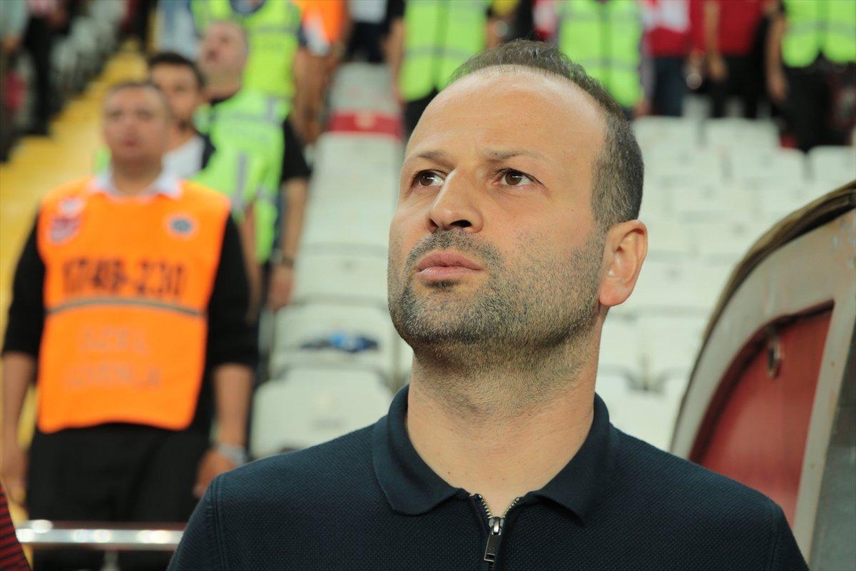 İstanbulspor'da Osman Zeki Korkmaz'la yollar ayrıldı