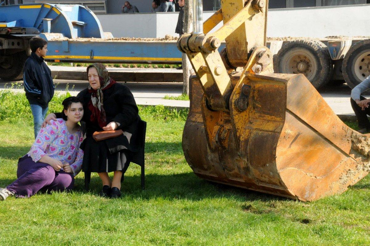 Edirne'de kepçenin önüne oturmasıyla bilinen 'Kıymet Teyze' hayatını kaybetti