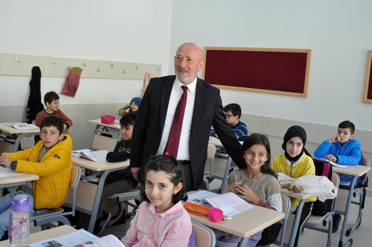 Yeni Yusufeli'de bin 446 öğrenci eğitim öğretime başladı