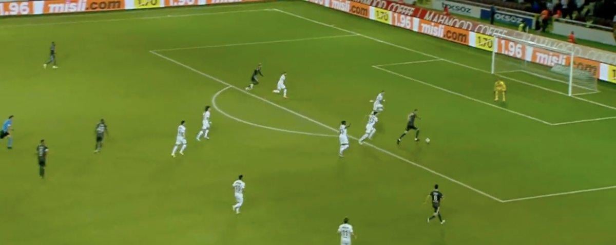 Wout Weghorst'tan sezonun en erken golü