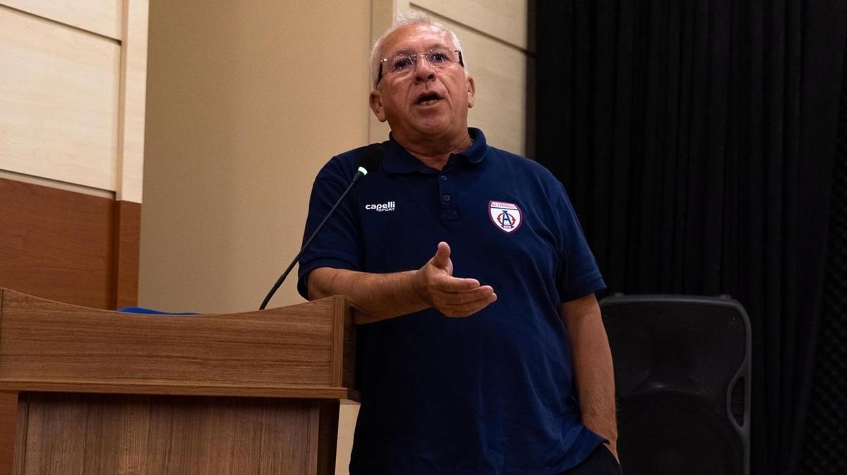 Altınordu Başkanı Seyit Mehmet Özkan'dan TFF'ye çağrı