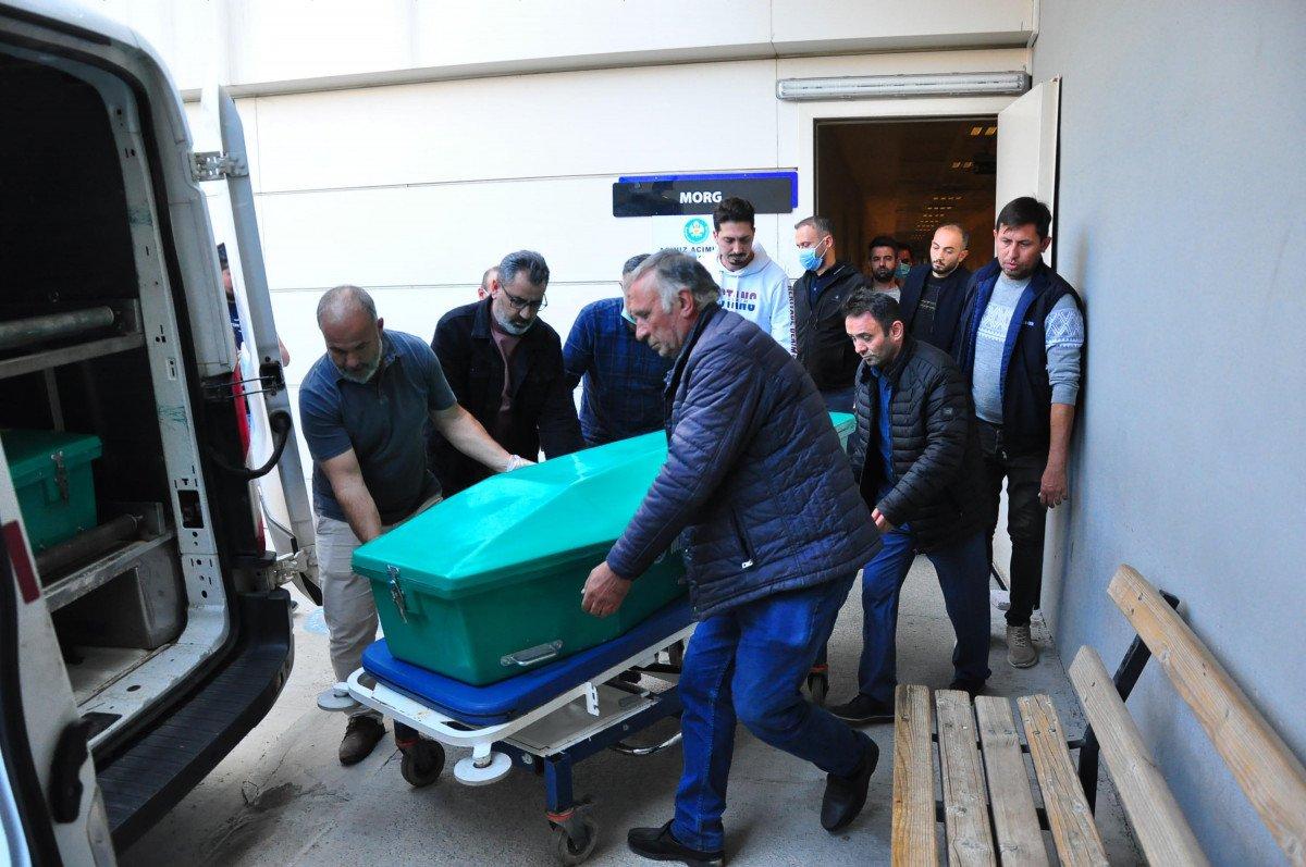 Manisa’da, direksiyon eğitmeni tarafından vurulan genç kız yaşamını yitirdi