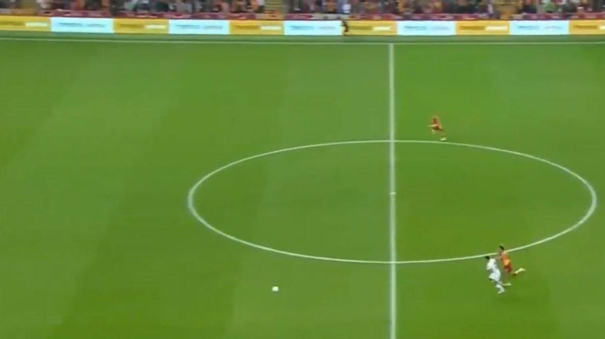 Boey'in kırmızı kart gördüğü pozisyonda Premier Lig detayı