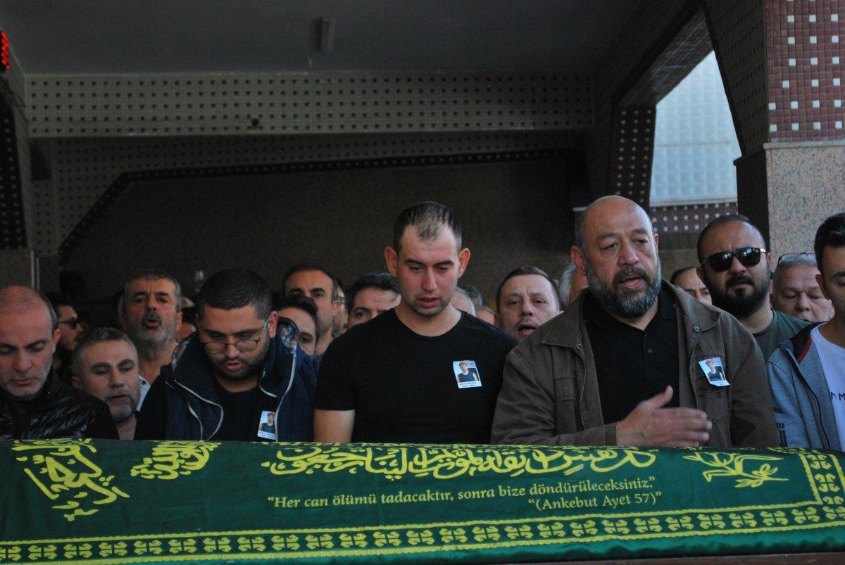 İzmir'de, başından vurulan kadın son yolculuğuna uğurlandı