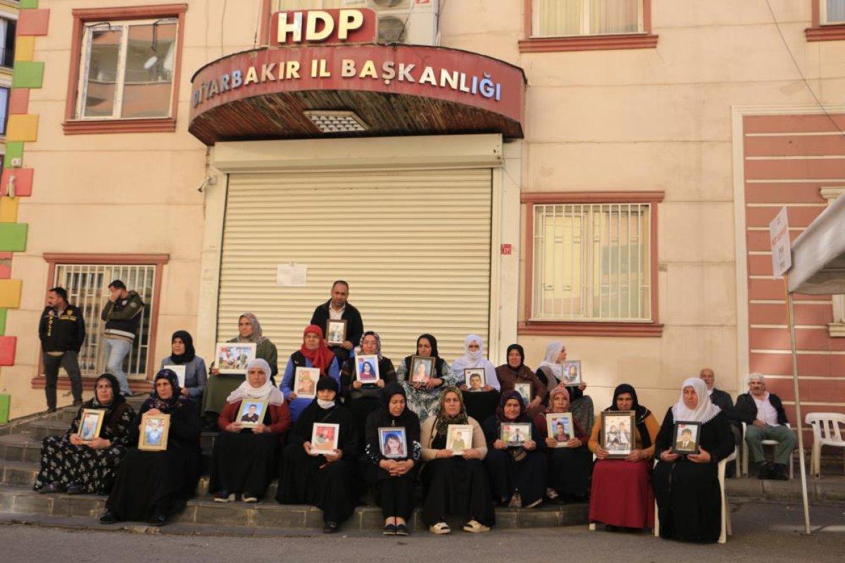 Evlat nöbetindeki anneden Kılıçdaroğlu'na: Şerefiniz varsa bu çadırı görürsünüz