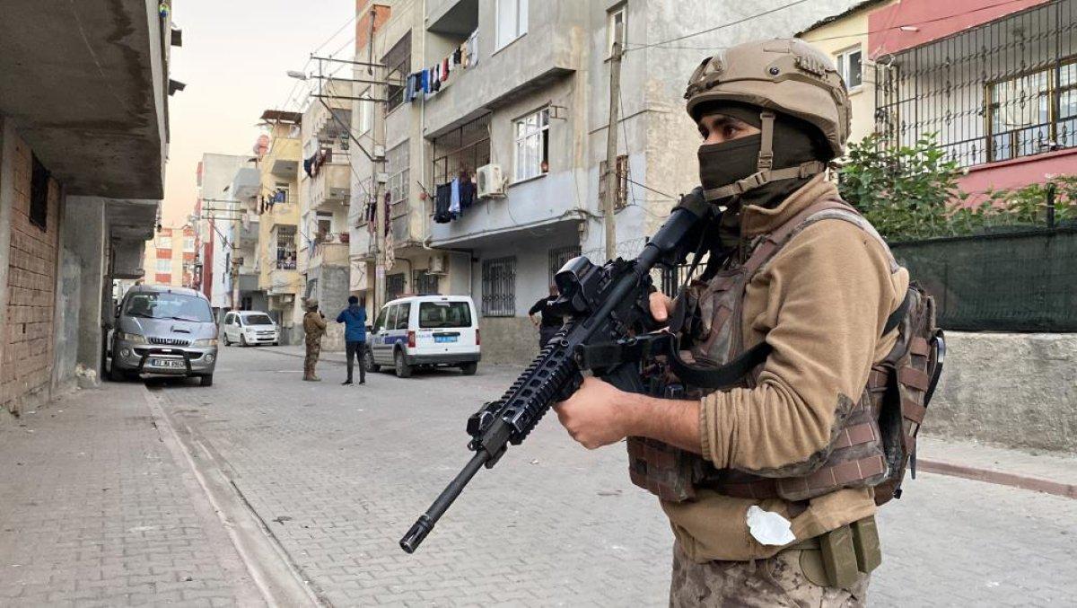 Mersin'de terör operasyonu: 15 gözaltı
