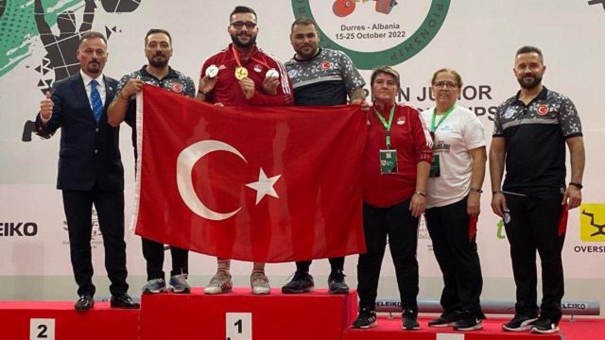 Milli halterci Onur Demirci'den Avrupa'da 1 altın 2 gümüş madalya