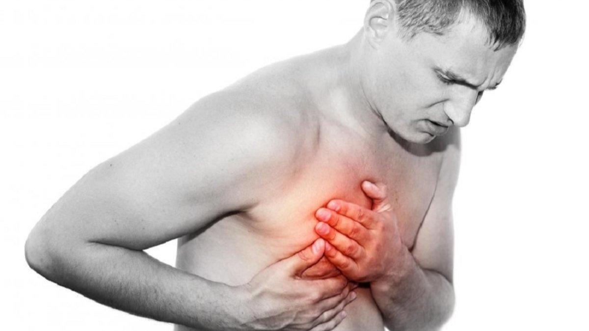 Meme kanseri erkeklerde kadınlardan daha agresif! İşte erkeklerde meme kanseri belirtileri