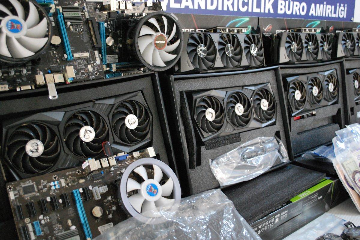 İzmir merkezli çeteye dolandırıcılık operasyonu