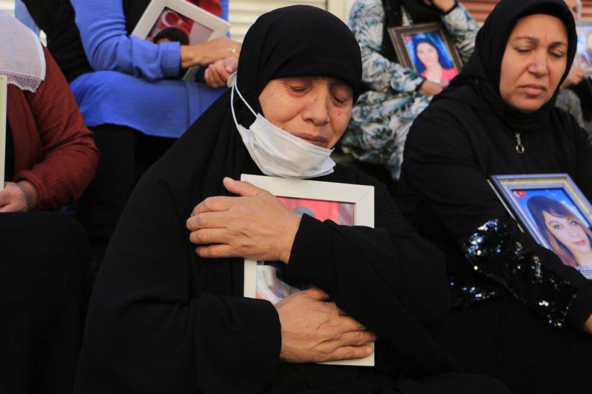 Evlat nöbetindeki anneden Kılıçdaroğlu'na: Şerefiniz varsa bu çadırı görürsünüz