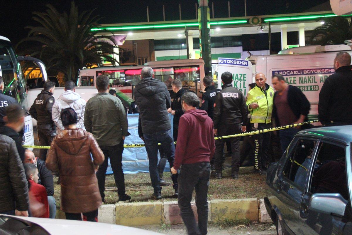 Kocaeli'de yolcu otobüsüyle motosiklet çarpıştı: 1 ölü