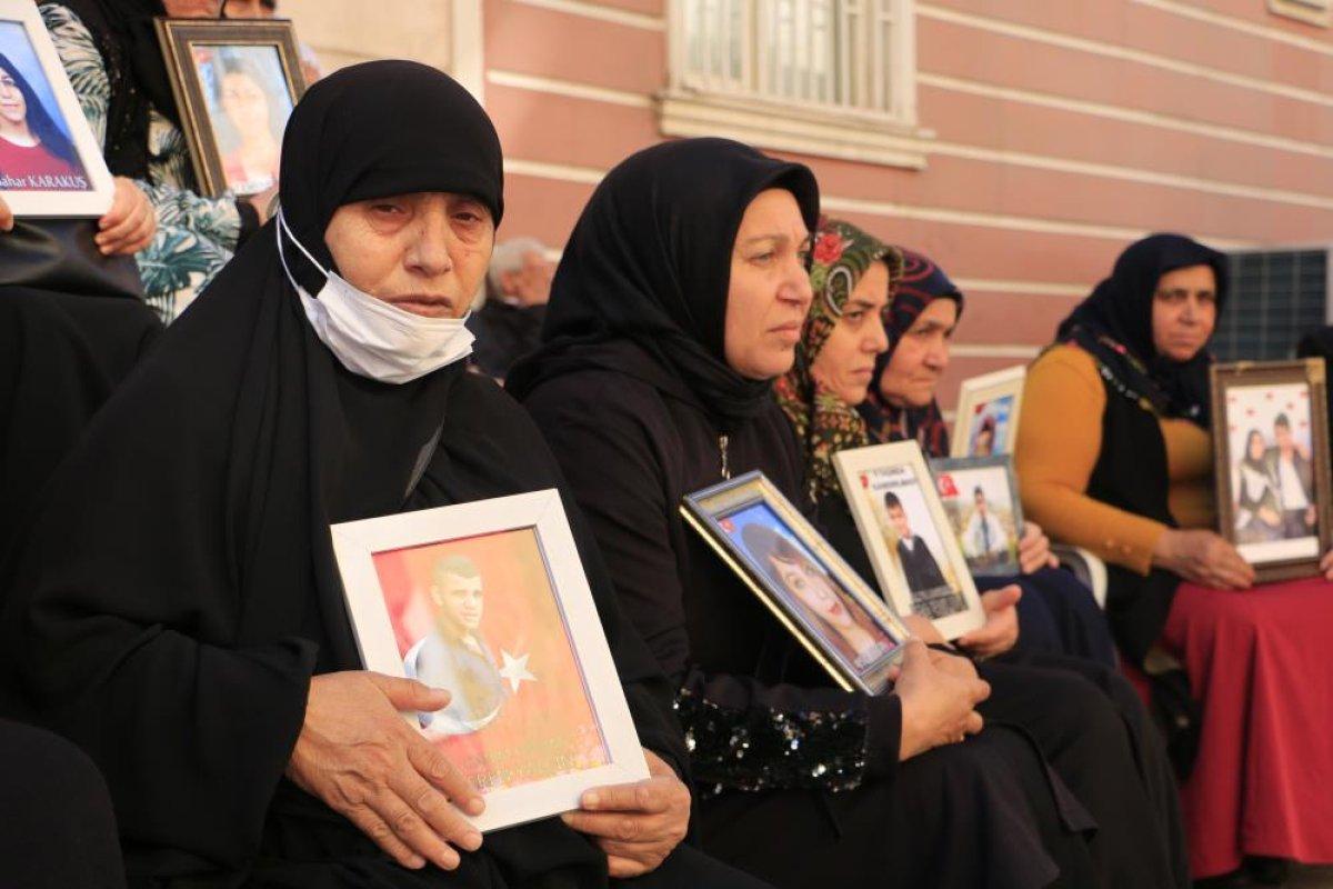 Evlat nöbetindeki anneden Kılıçdaroğlu'na: Şerefiniz varsa bu çadırı görürsünüz