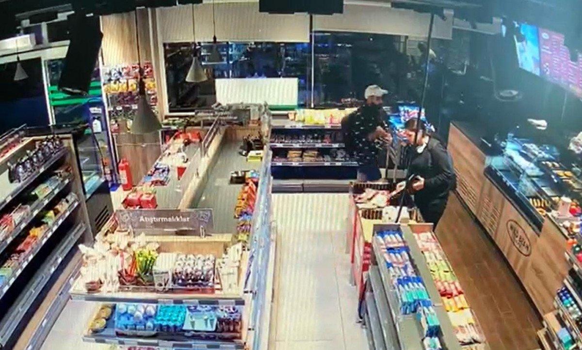 Marmaris’teki bir villadan 28 göçmen çıktı