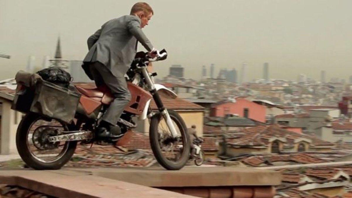 Jeffry Flake'ten James Bond paylaşımı