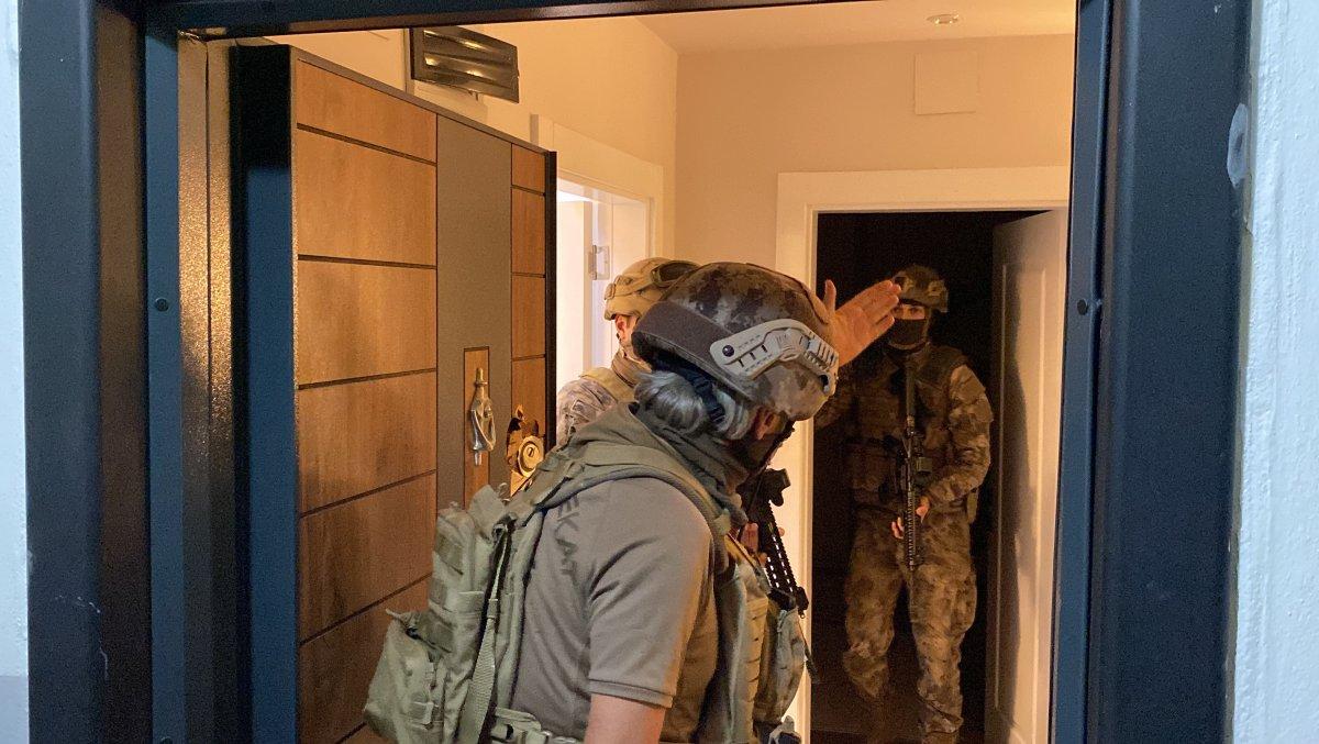 Mersin'de suç çetesine film gibi operasyon: 5 gözaltı