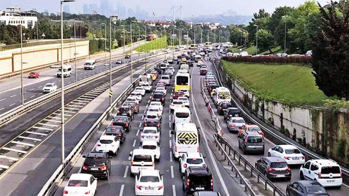 26 Ekim 2022 trafik yoğunluğu nasıl? Hangi yollar kapalı? İBB trafik yoğunluk haritası!