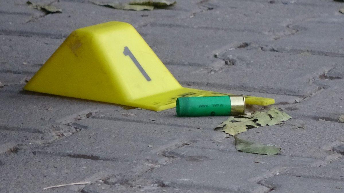 Kocaeli'de takip ettiği husumetlisinin pompalı tüfekle yaraladı