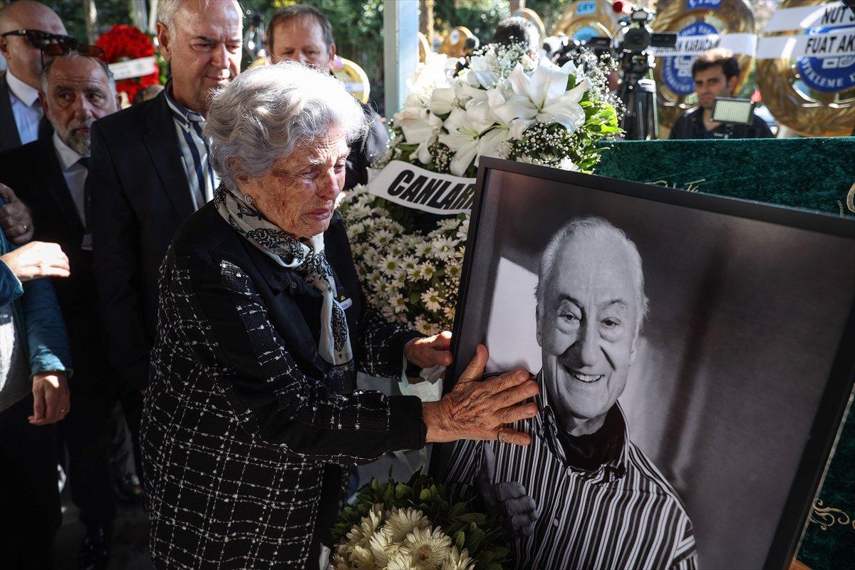 Halit Kıvanç son yolculuğuna uğurlandı