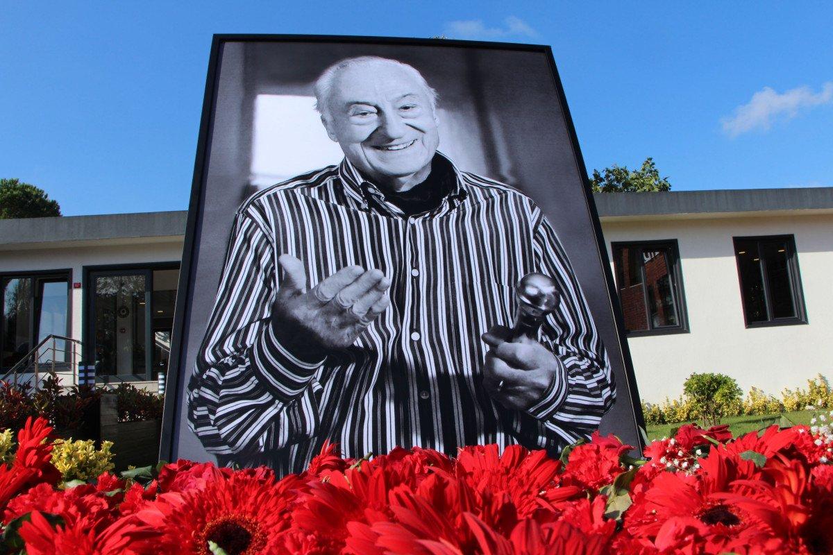 Halit Kıvanç son yolculuğuna uğurlandı