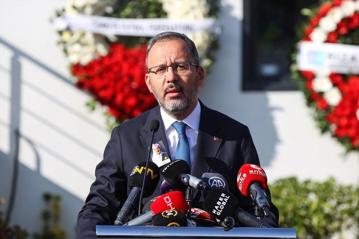 Halit Kıvanç son yolculuğuna uğurlandı