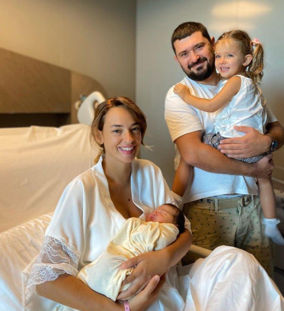 Seda Bakan kendini ti'ye aldı