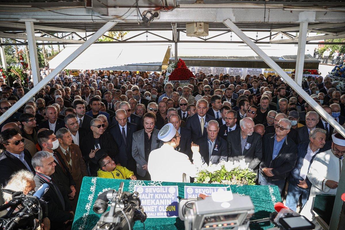 Halit Kıvanç son yolculuğuna uğurlandı