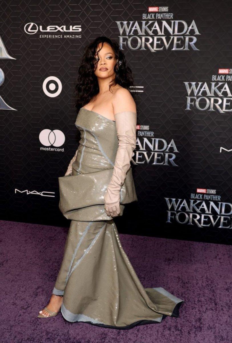 Rihanna'dan 6 yıl sonra yeni şarkı: Black Panther için söyledi