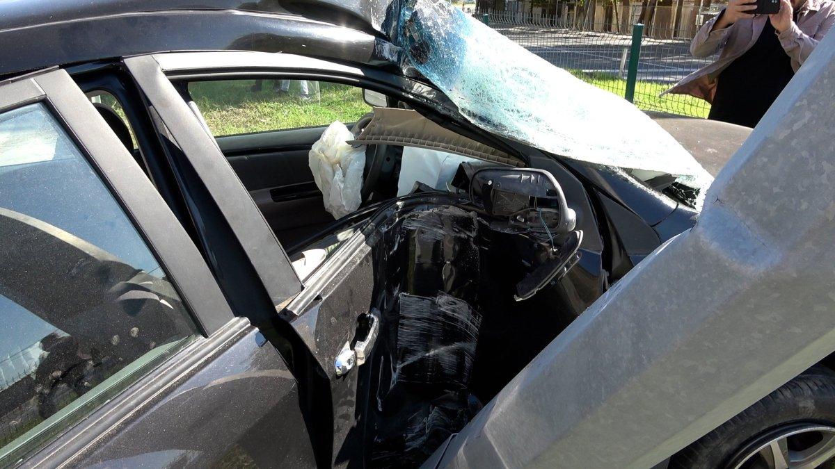 Zonguldak'ta yola yağ dökülünce araç kaza yaptı, 2 kişi yaralandı