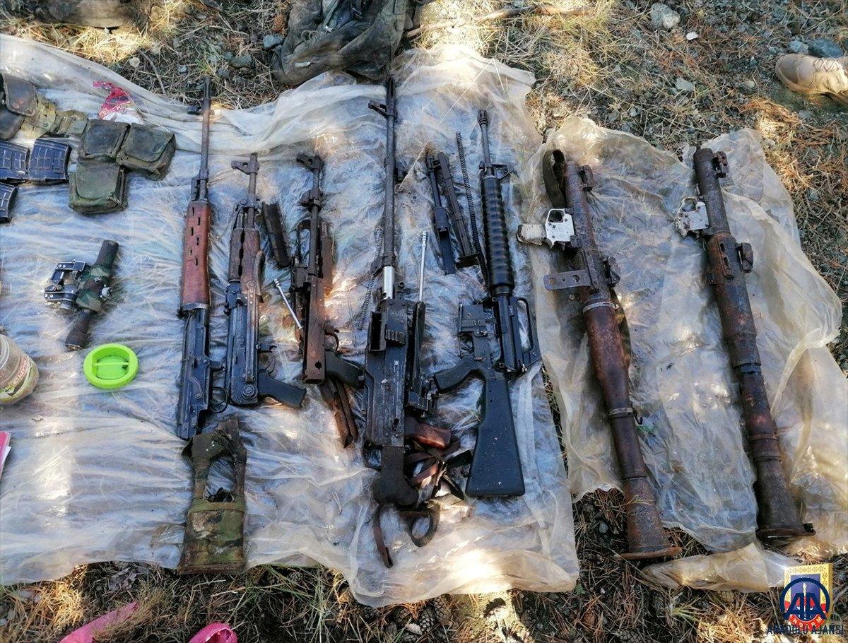 Kars'ta terör örgütüne yönelik operasyon: 2 mağara ve 21 sığınak imha edildi