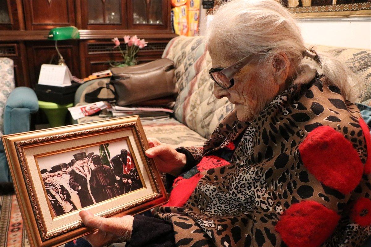 İzmir'de kuruluşuna şahit olduğu Cumhuriyet'in 99'uncu yılına hazırlandı