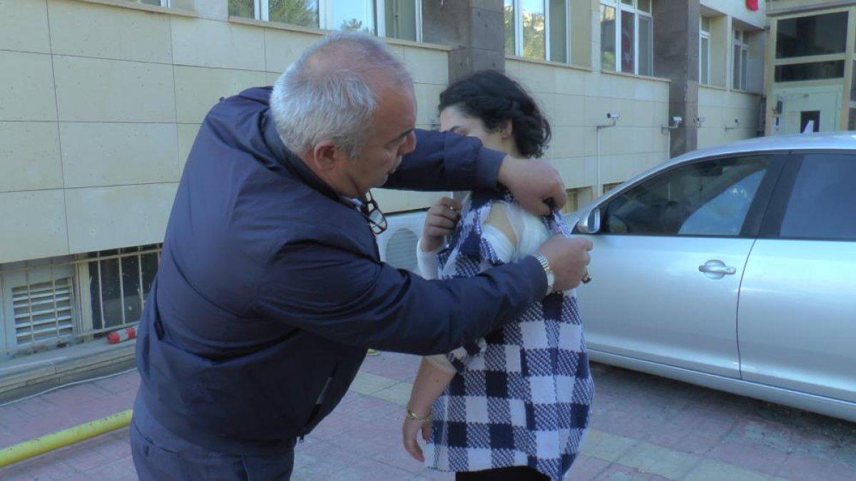 Nevşehir'de genç kıza 15 köpek saldırdı