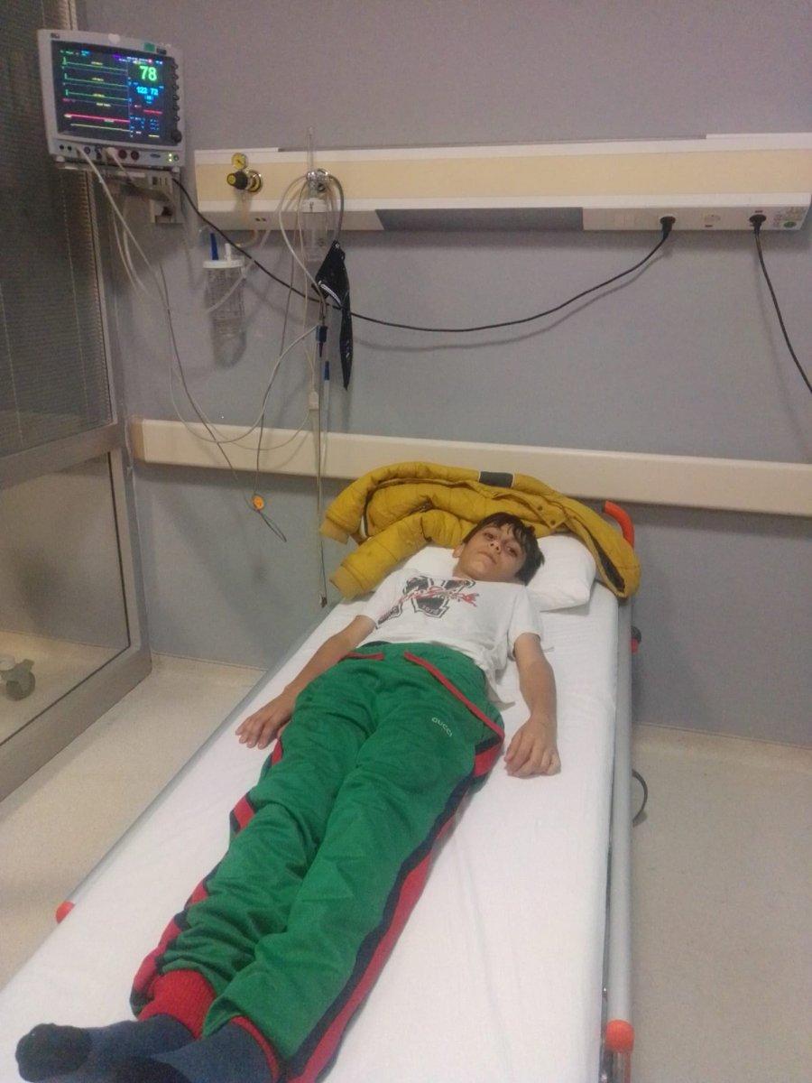 Kastamonu'da köpekten kaçan çocuğa kamyon çarptı