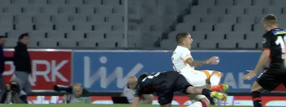 Karagümrük, Galatasaray karşısında 10 kişi kaldı