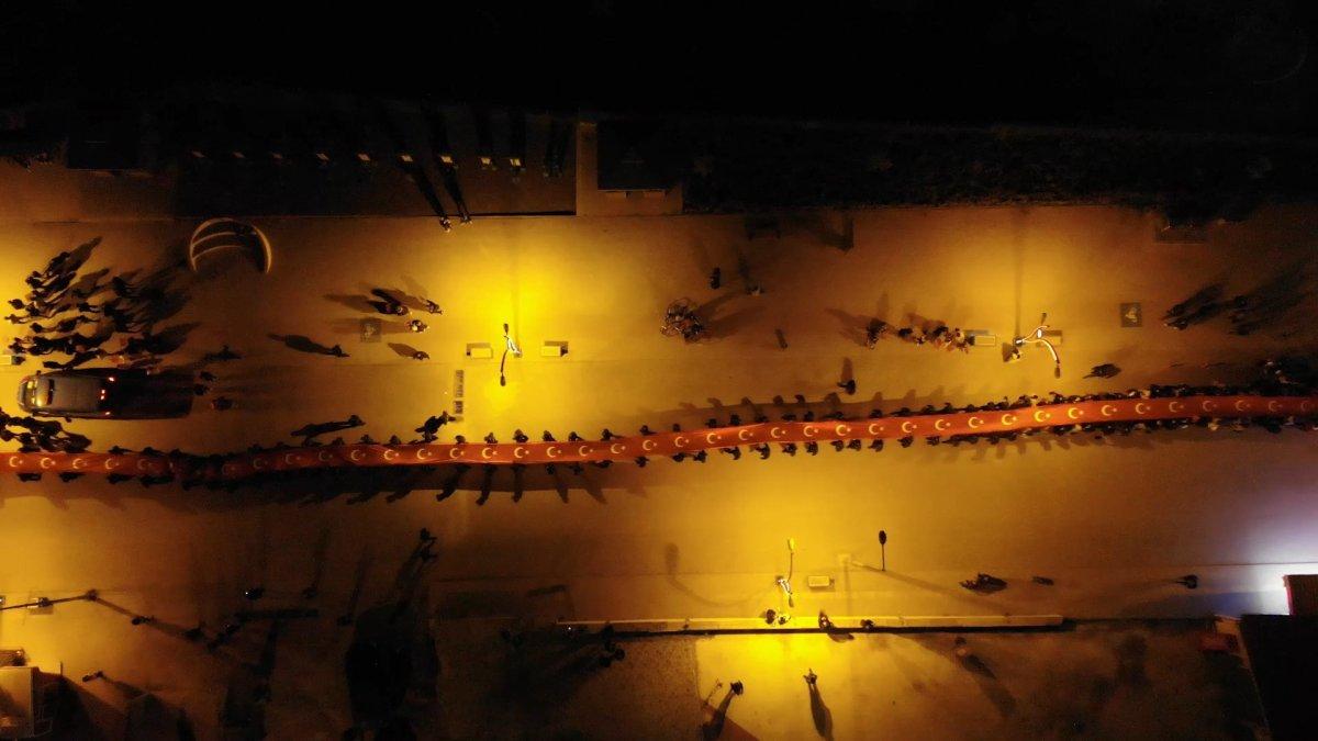 Kırıkkale'de bin metrelik Türk bayrağı açıldı