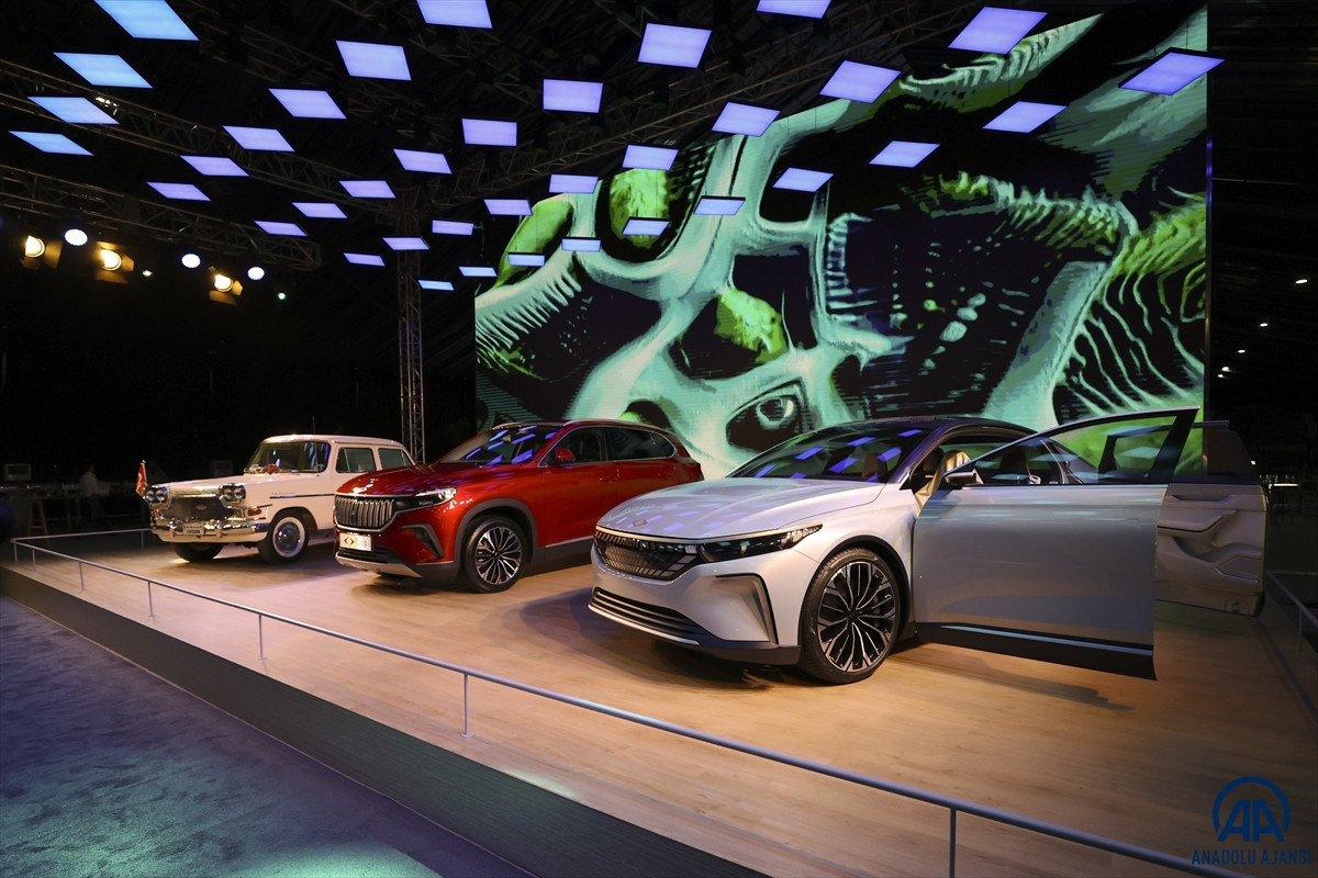 Togg ile Devrim yan yana